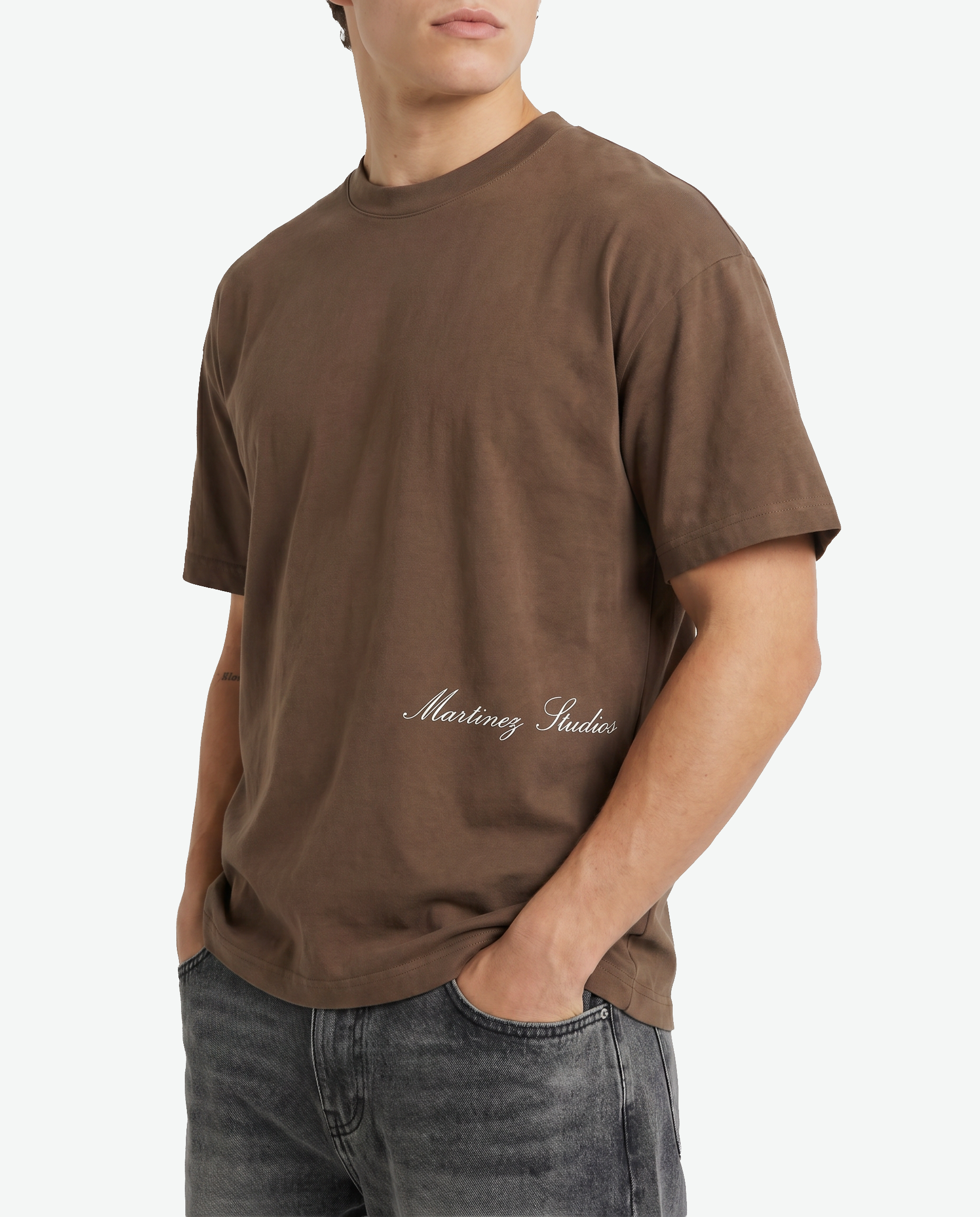 Essence Club Boxy T-Shirt BROWN